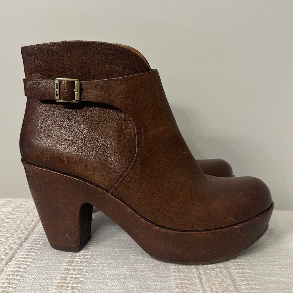 Kork-Ease Brown Booties 7.5